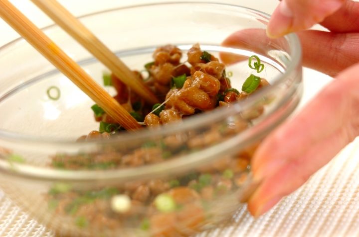 揚げない！納豆春巻きの下準備1