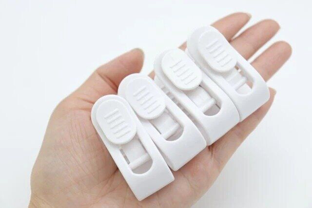 ダイソーの布団クリップ（4個）1
