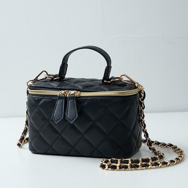 しまむらのバニティショルダーバッグ