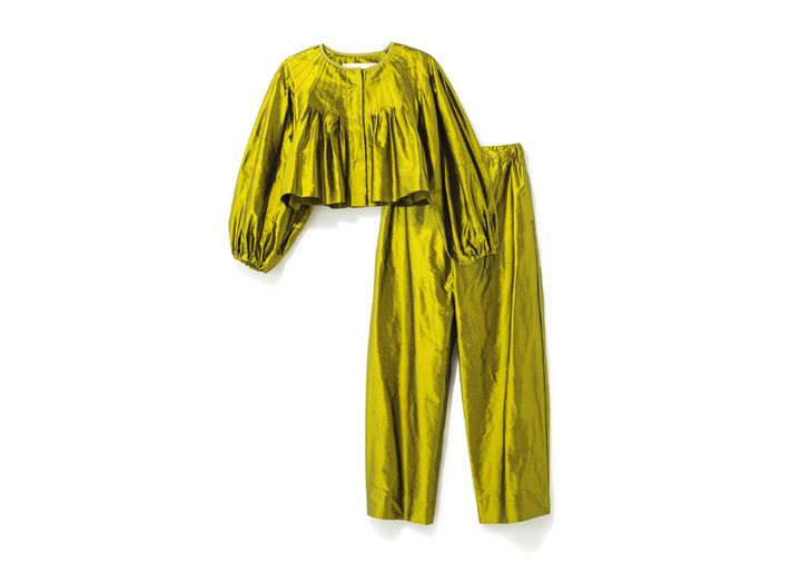 インド製のシルクシャンブレーセットアップ