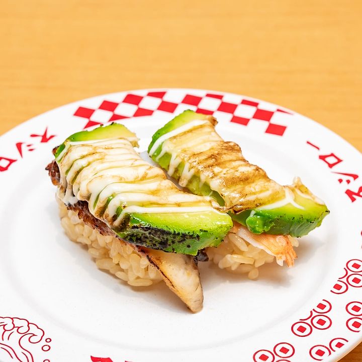 観月の宴 原神コラボ限定ピック付き えび＆うなぎアボカドチーズマヨ炙り2