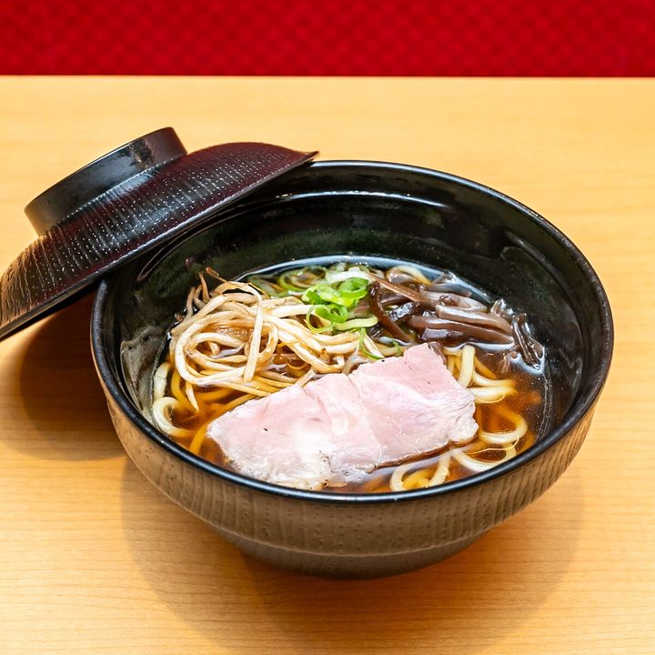 復刻メニュー：観月の宴 原神コラボ限定ステッカー付き 復刻 醤油ラーメン2