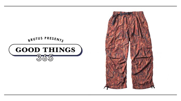 〈アンドワンダー〉のカーゴパンツ