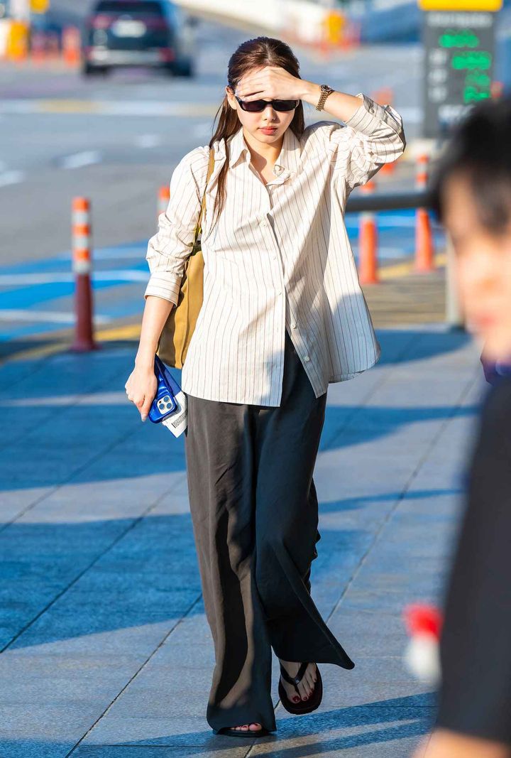 画像: 【TWICE ナヨン】ゆる×ゆるのシルエットでこなれる