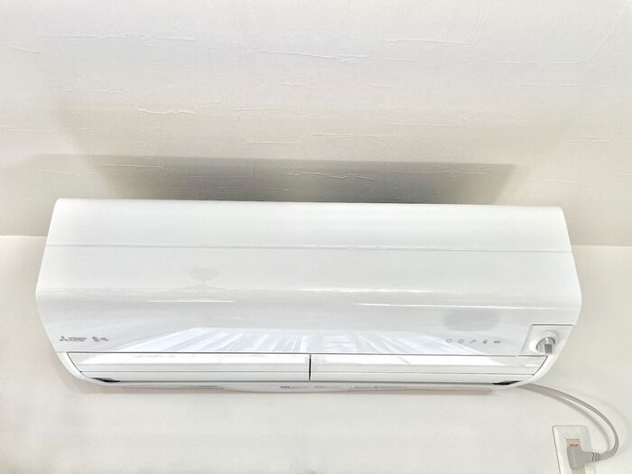 エアコン掃除したのに「酸っぱいニオイ」が！？→ボタンをピッと押すだけで一発解消！【裏ワザ】