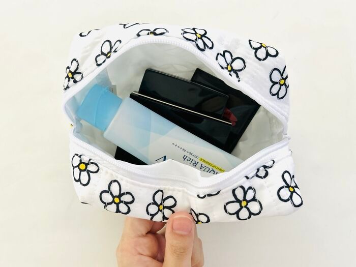 2個セットで超豪華！【30代・40代】バッグの中でも可愛い「キルティングポーチ」を〈付録〉でゲット！オトナ女子にピッタリです♪