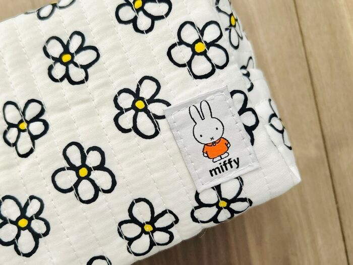 2個セットで超豪華！【30代・40代】バッグの中でも可愛い「キルティングポーチ」を〈付録〉でゲット！オトナ女子にピッタリです♪