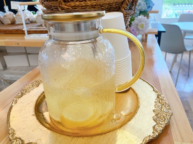 シフォンリトルキング お冷