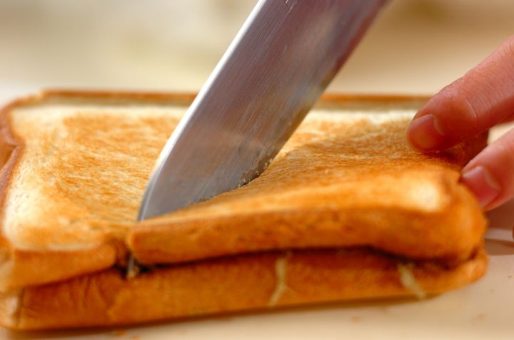 とろろ昆布とチーズのホットサンドの作り方2