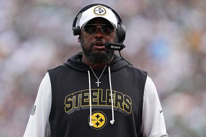 サッカー日本代表が遠征中のアメリカでNFL開幕！日本の『SONY製』ヘッドセットが目立ちまくる