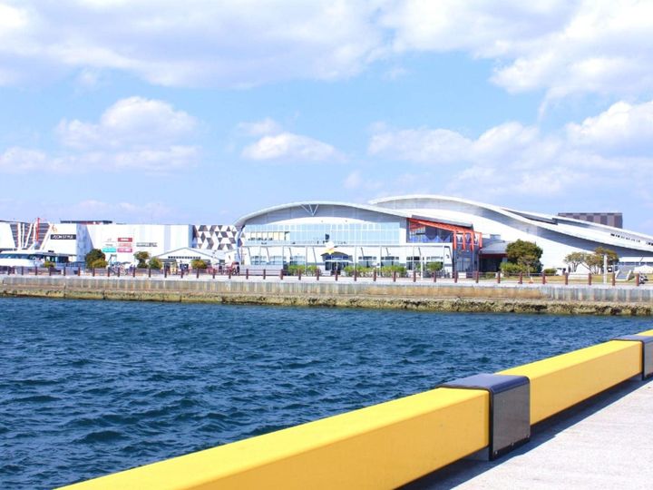 All About ニュース編集部が全国250人を対象に実施した「旅の目的地にしたい道の駅に関するアンケート」の調査結果から、「福島県の道の駅」ランキングを発表！ 2位「いわき・ら・ら・ミュウ」を抑えた1位は？