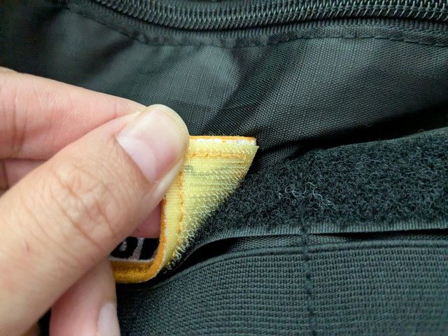 グリップスワニーショルダーバッグ剥がせるワッペン