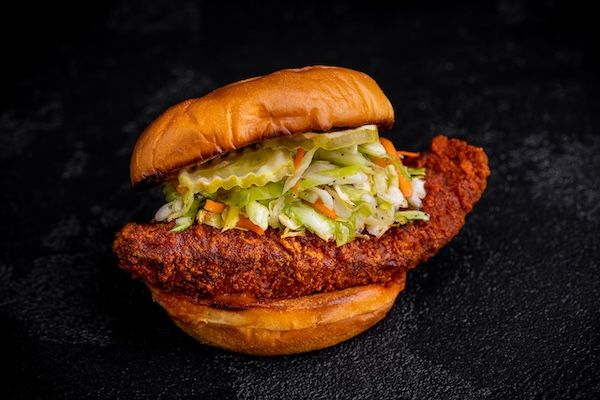 【東京都目黒区】カリフォルニア発のMAIN CHICK HOT CHICKENが日本初上陸！中目黒で限定POP UPを開催