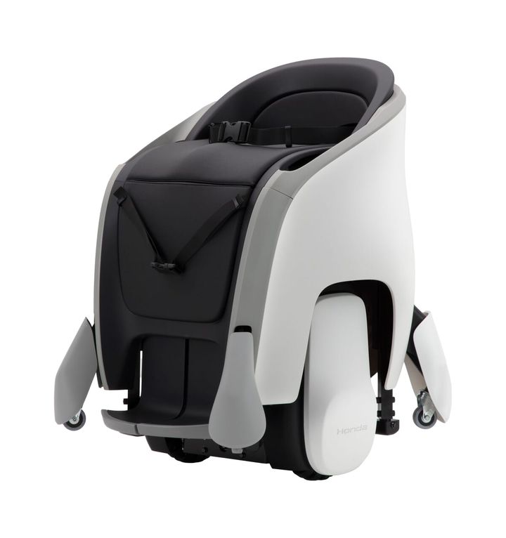 次世代型モビリティ「UNI-ONE」の導入と試乗会の実施