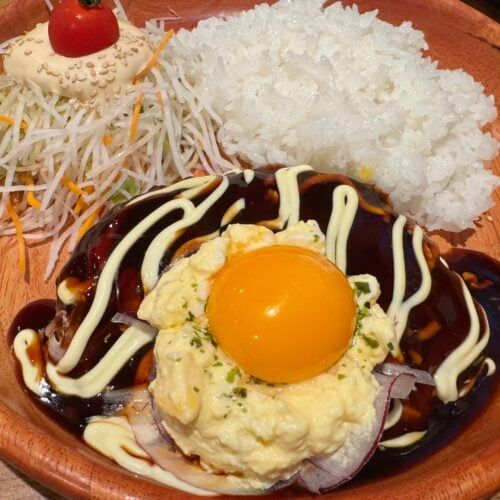 びっくりドンキーの“月見ハンバーグ”が背徳の旨さ！卵×てりやき×ベーコンで爆食必至な3品を実食レポ