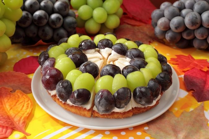 スイーツパラダイス シャインマスカットとぶどうのタルト