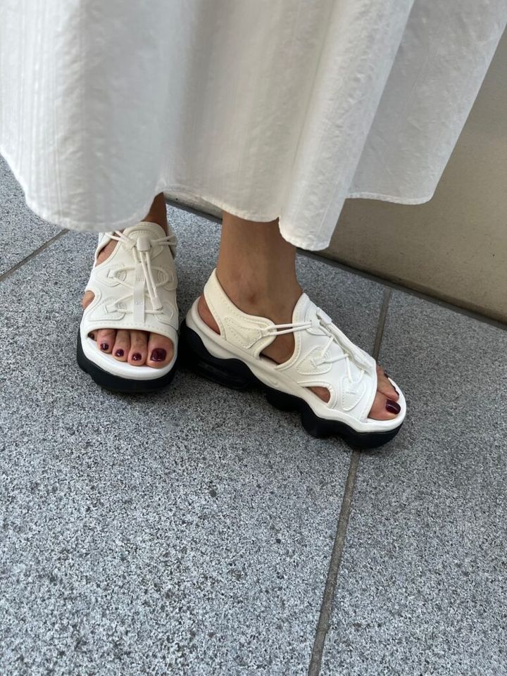 「NIKE」のエア マックス ココ