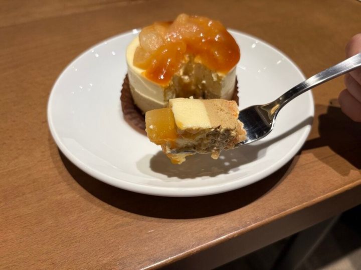 洋なしとキャラメルの紅茶ケーキ