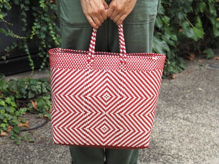 チチネオのメルカドバッグ