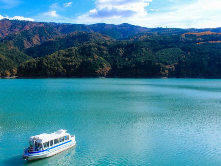 雄大な景色に溶け込み、私たちの生活を静かに見守るダム。All About ニュース編集部が全国250人を対象に実施した「ダム（中部地方）」に関するアンケートの調査結果から、「好き＆行ってみたい静岡県のダム」ランキングを紹介します。