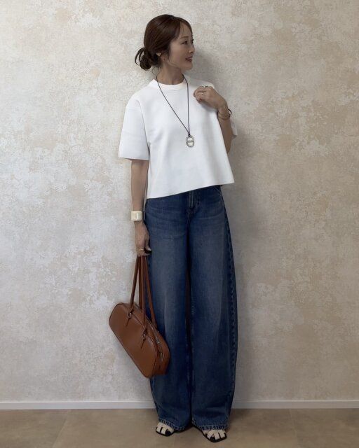 着回しコーデ①カーブデニムで大人カジュアルコーデ