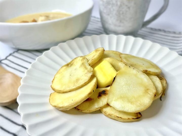 【画像】「八百結び®のパースニップ」をバターでローストした「ローストパースニップ」