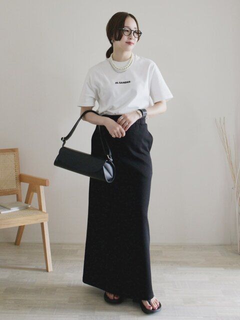 2025秋大人レディースモノトーンコーデカジュアル