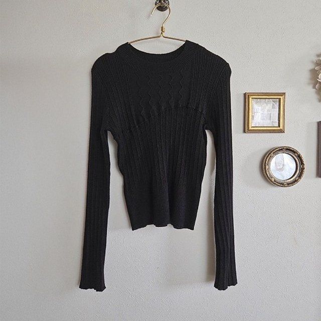 しまむらyuuコラボのウェーブ柄ニットプルオーバー