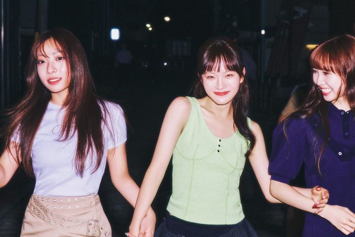 左からEttone（エトネ）のpia、anri、shion