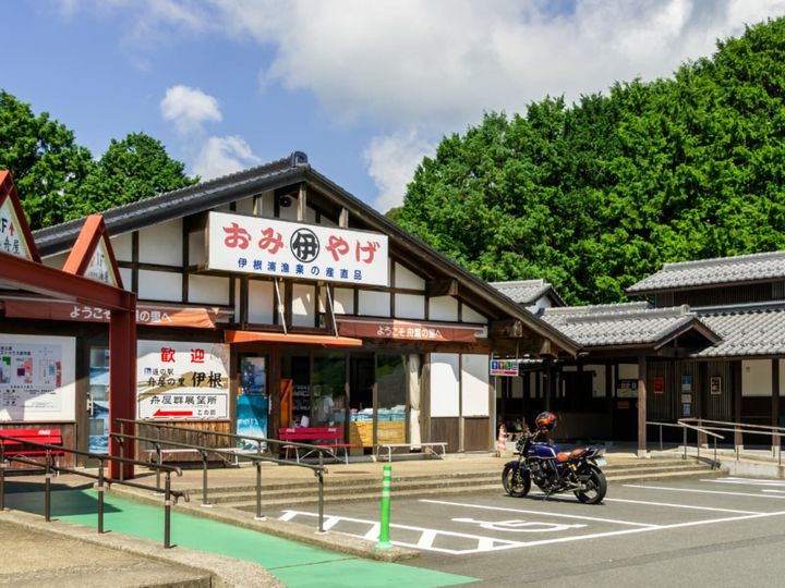 All About ニュース編集部が全国238人を対象に実施した「道の駅（旅の目的）」に関するアンケートの調査結果から、「旅の目的地にしたいと思う京都府の道の駅」ランキングを発表します。2位「舟屋の里伊根」「丹後王国『食のみやこ』」を抑えた1位は？