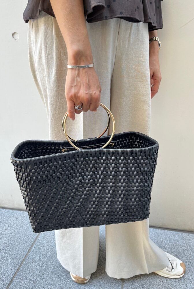 「ノーリーズ」のバッグ