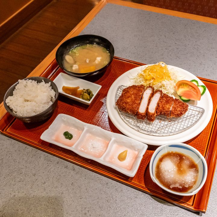 ハウステンボス 花の家「西海ポークのおろし豚カツ膳」