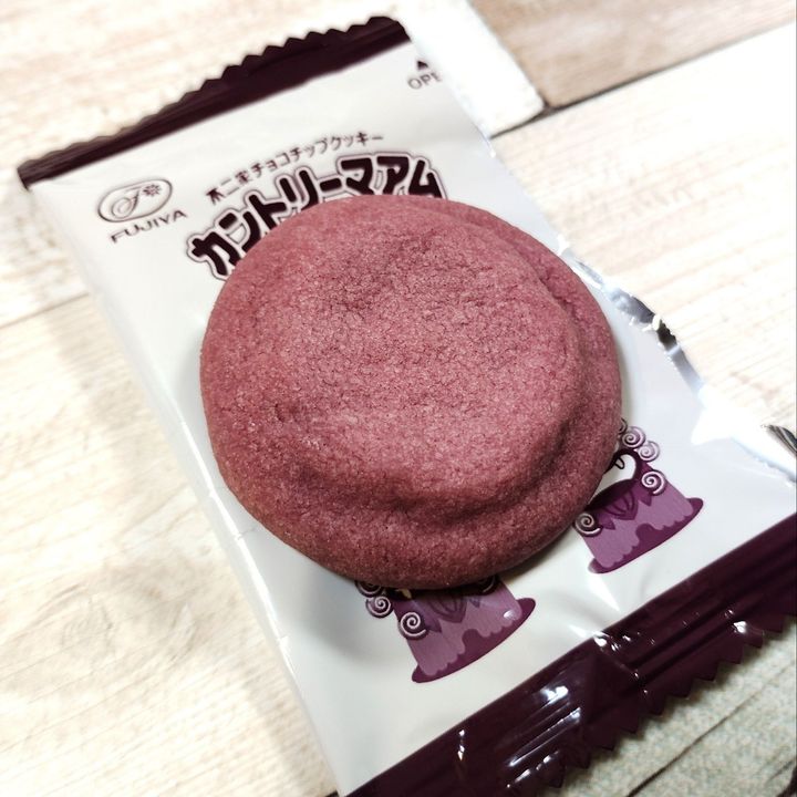 カントリーマアム！！気になる沖縄県産紅いも味です～！