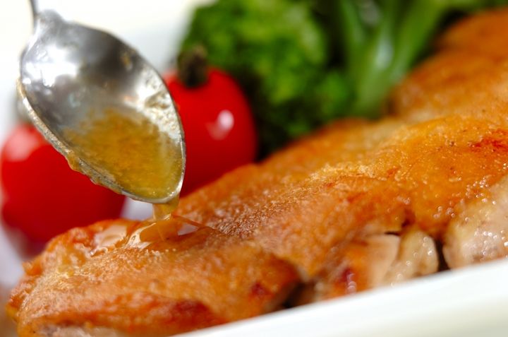 鶏肉のパリパリ焼き レモンバターソースの作り方3