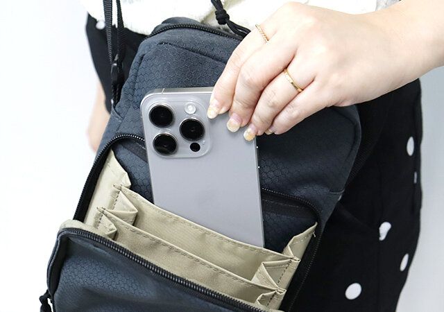 モノマックスコールマンショルダーバッグスマホ収納