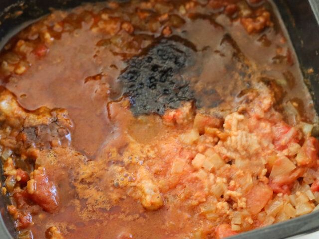 ふんわりとラップやフタをし、レンジ600Wで12分加熱する。