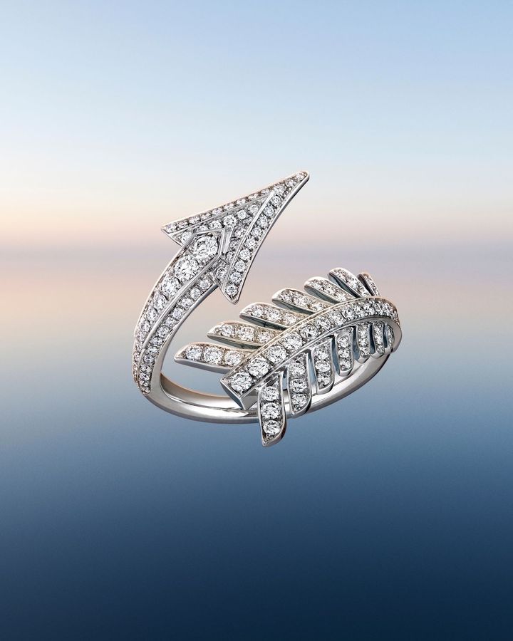 「フレシュ」（WG×ダイヤモンド）リング￥1,663,200 ※予定価格