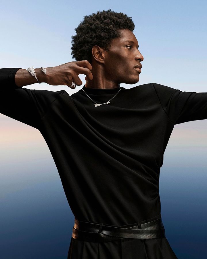 「フレシュ」（WG×ダイヤモンド）ペンダント￥2,072,400 ブレスレット￥11,352,000 ※ともに予定価格