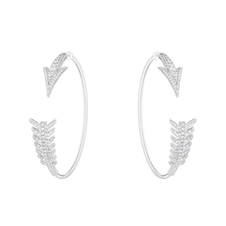 「フレシュ」（WG×ダイヤモンド）フープイヤリング￥4,488,000 ※予定価格