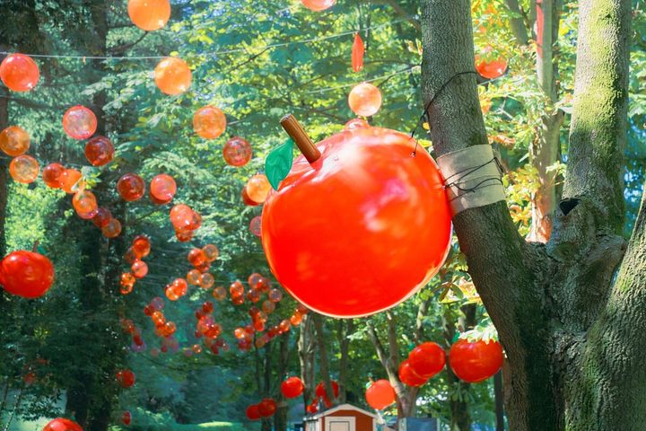 りんごをイメージしたバルーンデコレーション