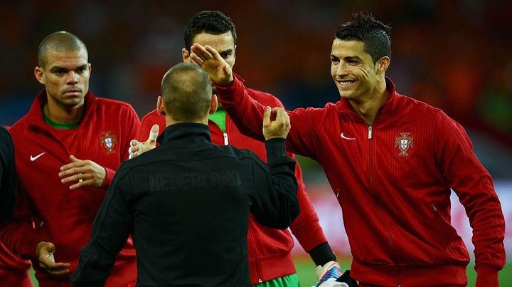 「スナイデルを獲得しろ」ロナウドが“長友の兄貴分”の現役復帰を要請か