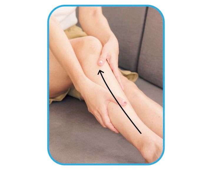 リンパを流すように下から上に向かう