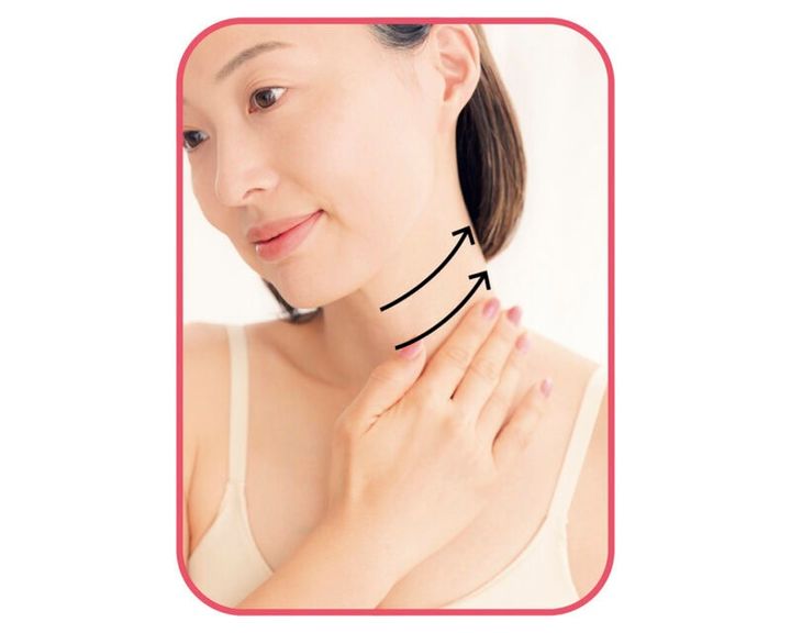 キメの溝になじませるように