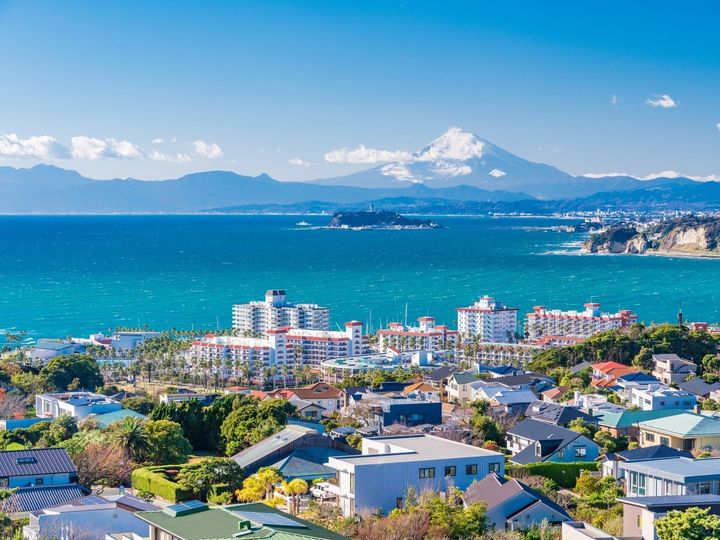 大東建託は、神奈川県に住む20歳以上の男女を対象に居住満足度調査を行い、「いい部屋ネット 街の幸福度ランキング2025＜神奈川県版＞」として発表しました。神奈川県民が選ぶ「街の幸福度」ランキングの2位は「逗子市」、1位は？