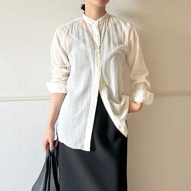 ほんのり透ける素材感