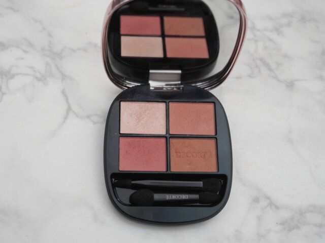 コスメデコルテ「スキンシャドウ デザイニング パレット」05 Tailored Tweed