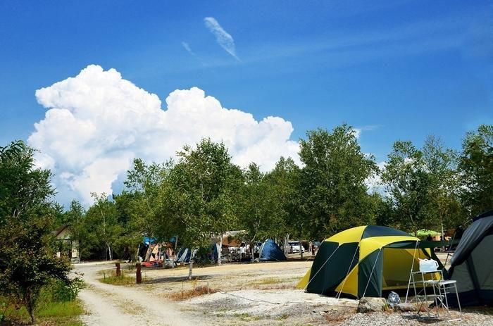 青空のキャンプサイト