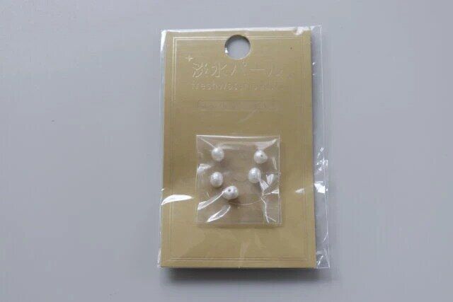 ダイソー 淡水パール（4.5ー5mm、5個入り） パッケージ