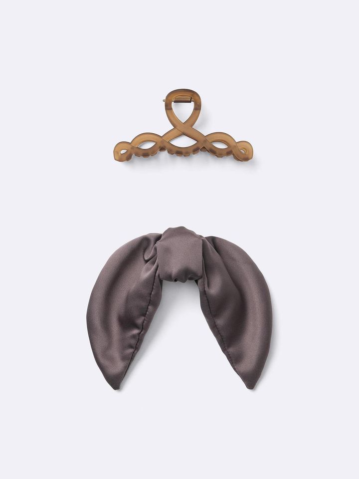 画像2: 出典：GU