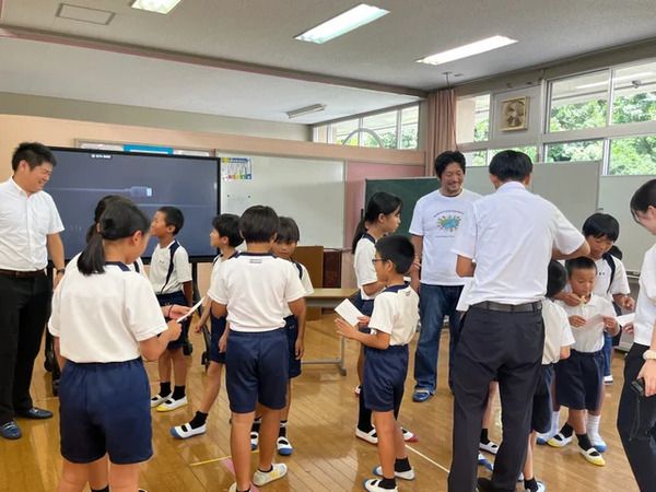 広島県三次市の児童が開発した石けんをルワンダへ。現地で“命を守る手洗い”を伝授